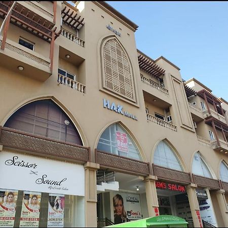 Hak Mall Suites And Apartments Rawalpindi Buitenkant foto