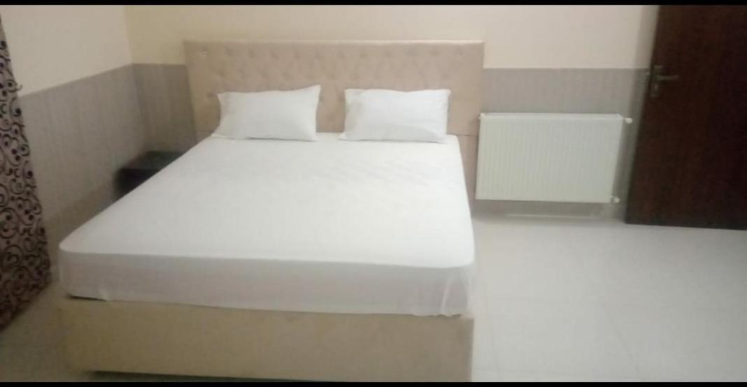 Hak Mall Suites And Apartments Rawalpindi Buitenkant foto
